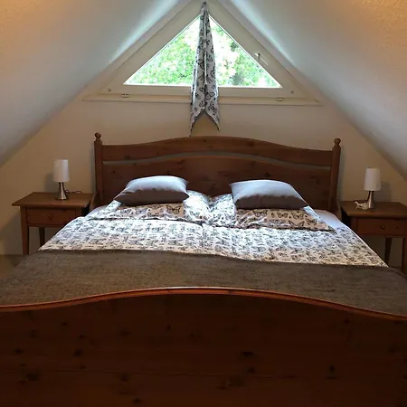 Gemuetliche 1 12-zimmer *